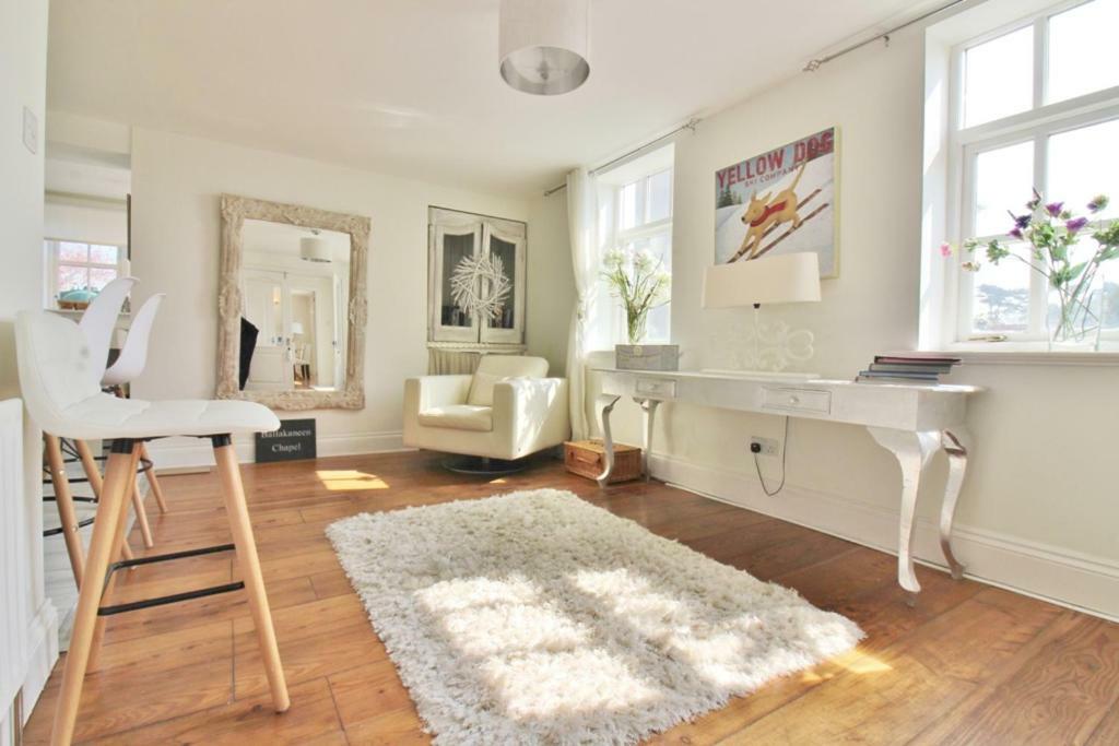 Вилла The Chapel House & Hot Tub Эндрас Экстерьер фото