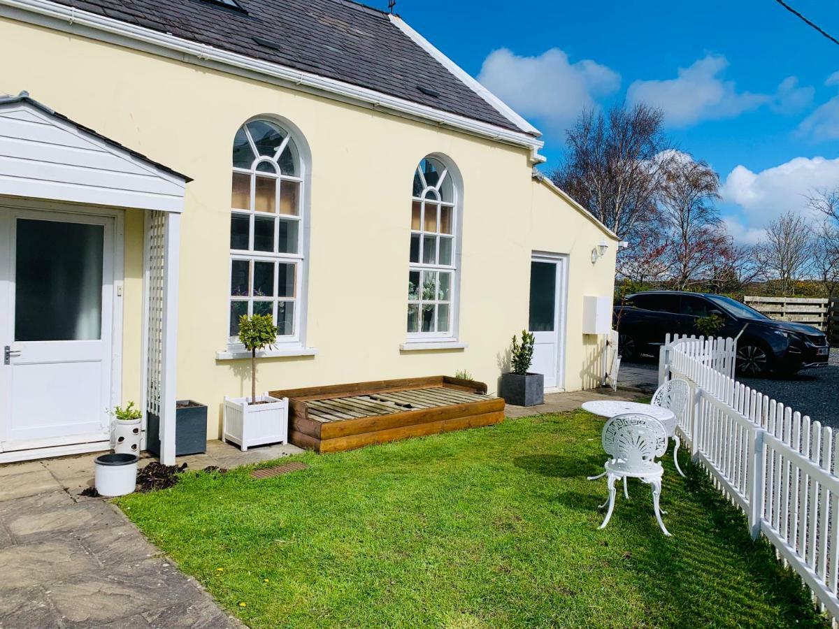 Вилла The Chapel House & Hot Tub Эндрас Экстерьер фото
